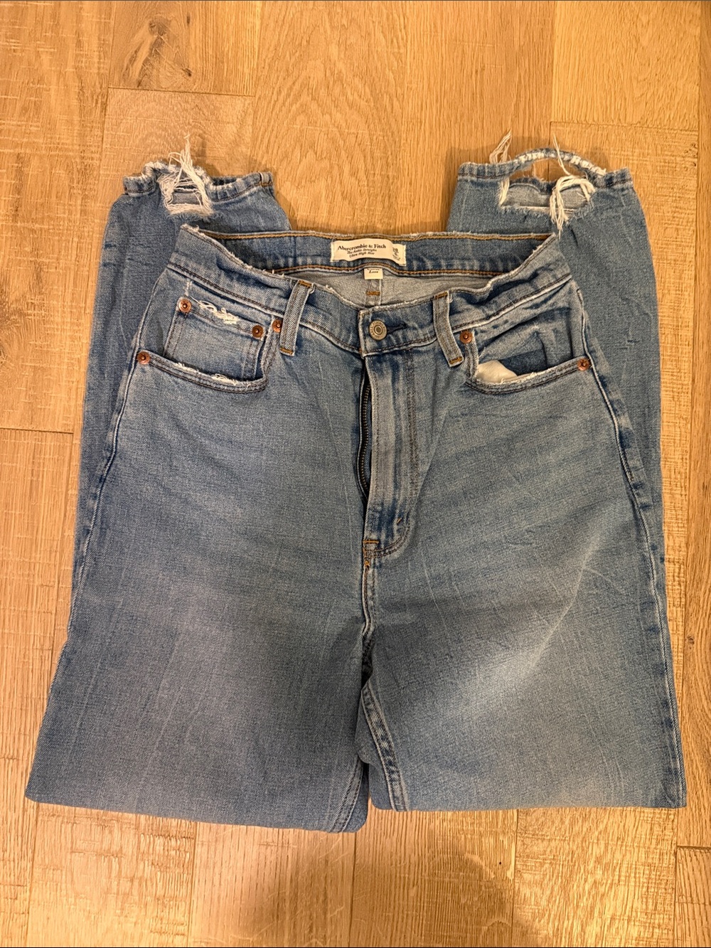 Abercrombie & Fitch Light Blue Distressed Cropped Jeans